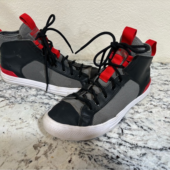 Converse Chuck Taylor Lightweight Mesh Ultra Mid High Top Black Red Men Sz 8 - Picture 2 of 16